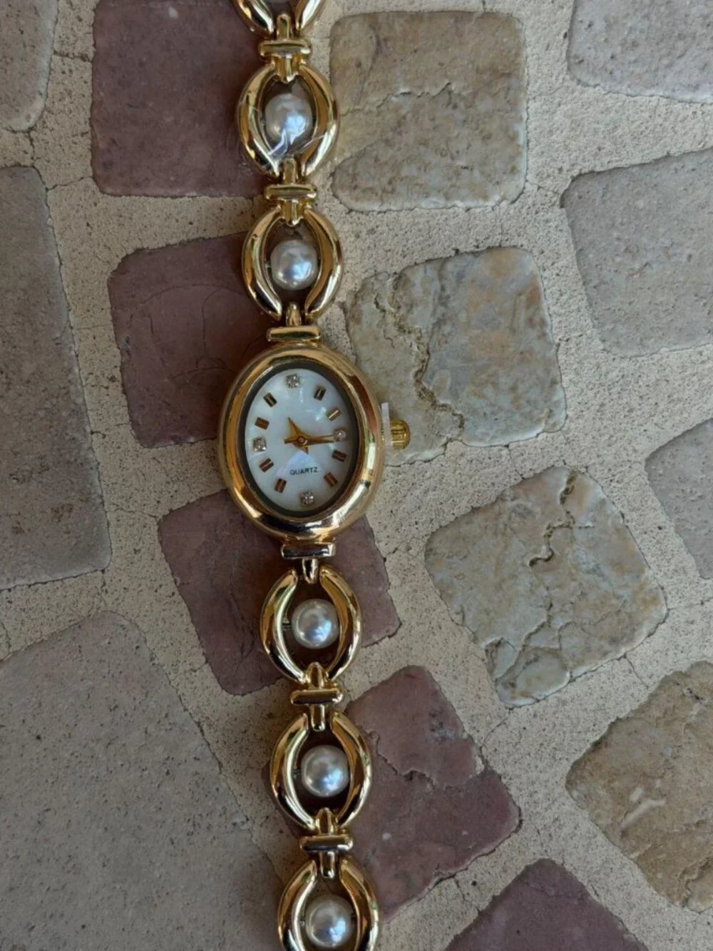 Dainty Gold Faux Pearl Dial Watch Preppy Y2K OS